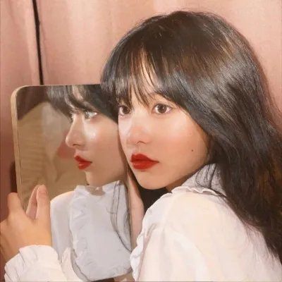 剧院的夏尔洛海报